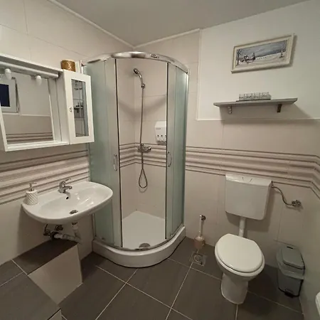 Relax And Explore, Alva *